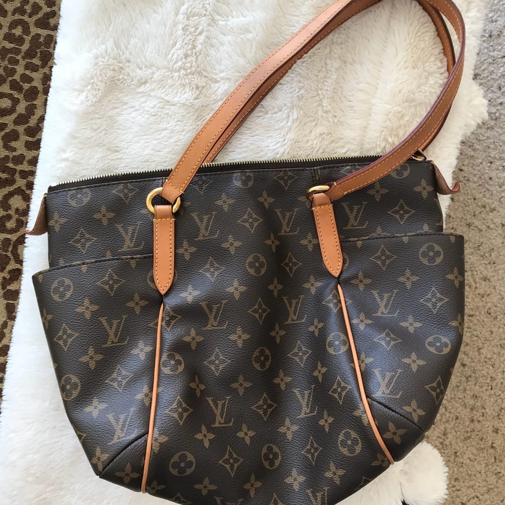 LV totally PM monogram